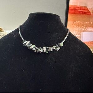 l Silver Hematite Beaded Cluster Necklace - Silver/Gray